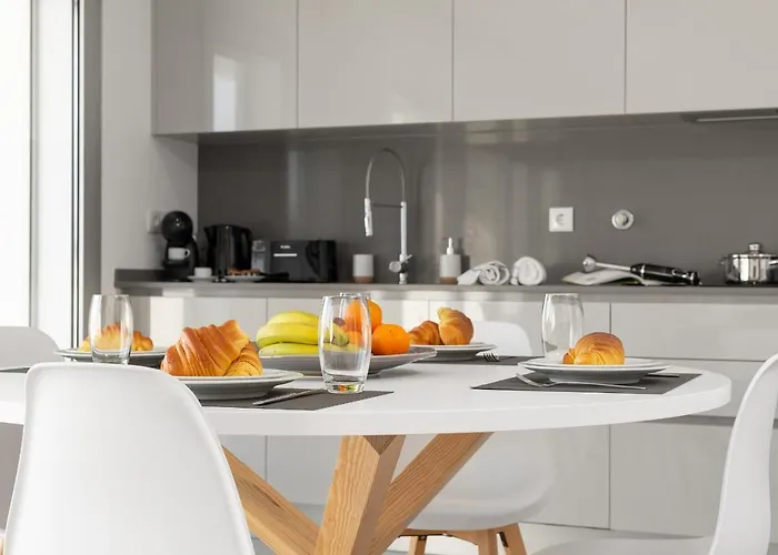 Sunset Views - By Sch 나자레